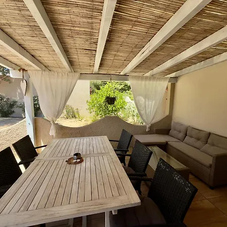 Feriehus Casa Teresa Porto Pino